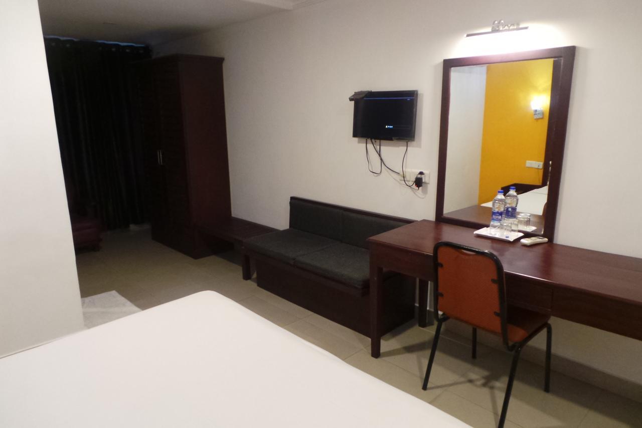 Hotel Wayanad Regency Kedavur Ngoại thất bức ảnh
