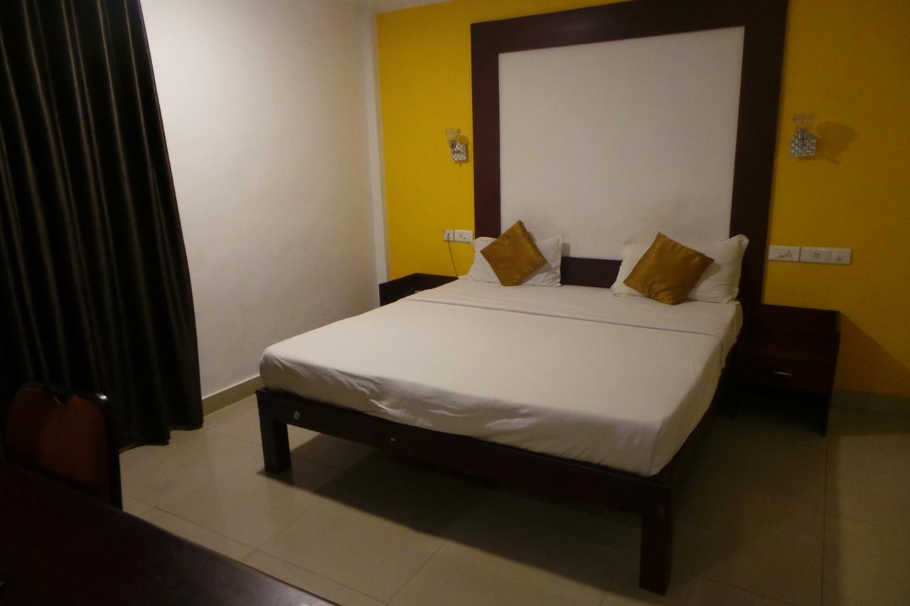 Hotel Wayanad Regency Kedavur Ngoại thất bức ảnh